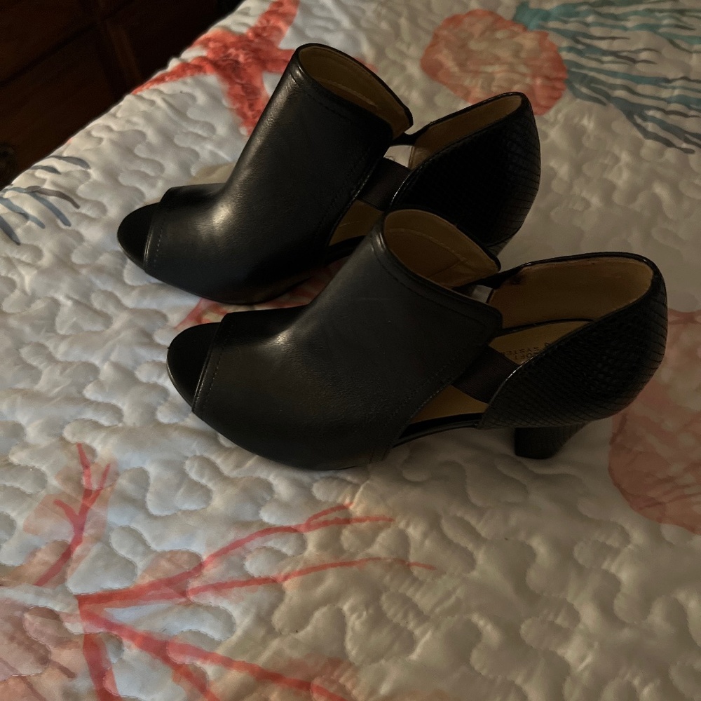 Black heels